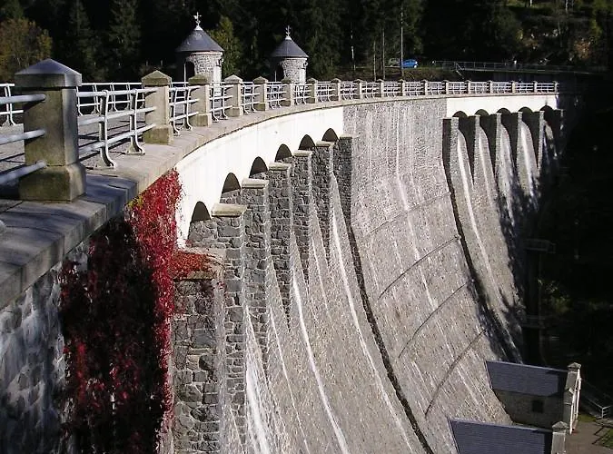 Am Riesenberg بيت للعطل *